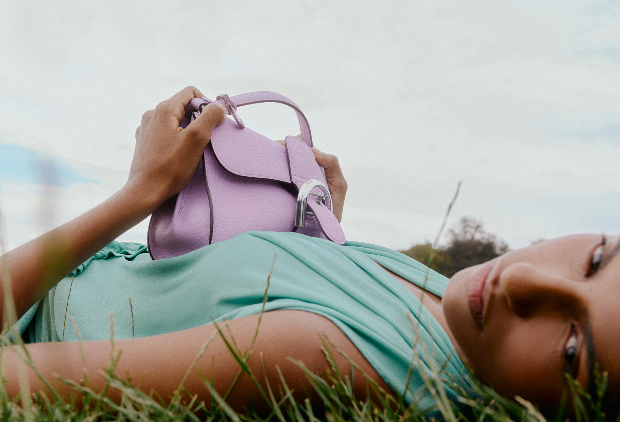 DELVAUX 2026 EXTRA SUMMER CONTENT SRGB 16 X9 TEMPO S GUIMAUVE 01 1 BIS