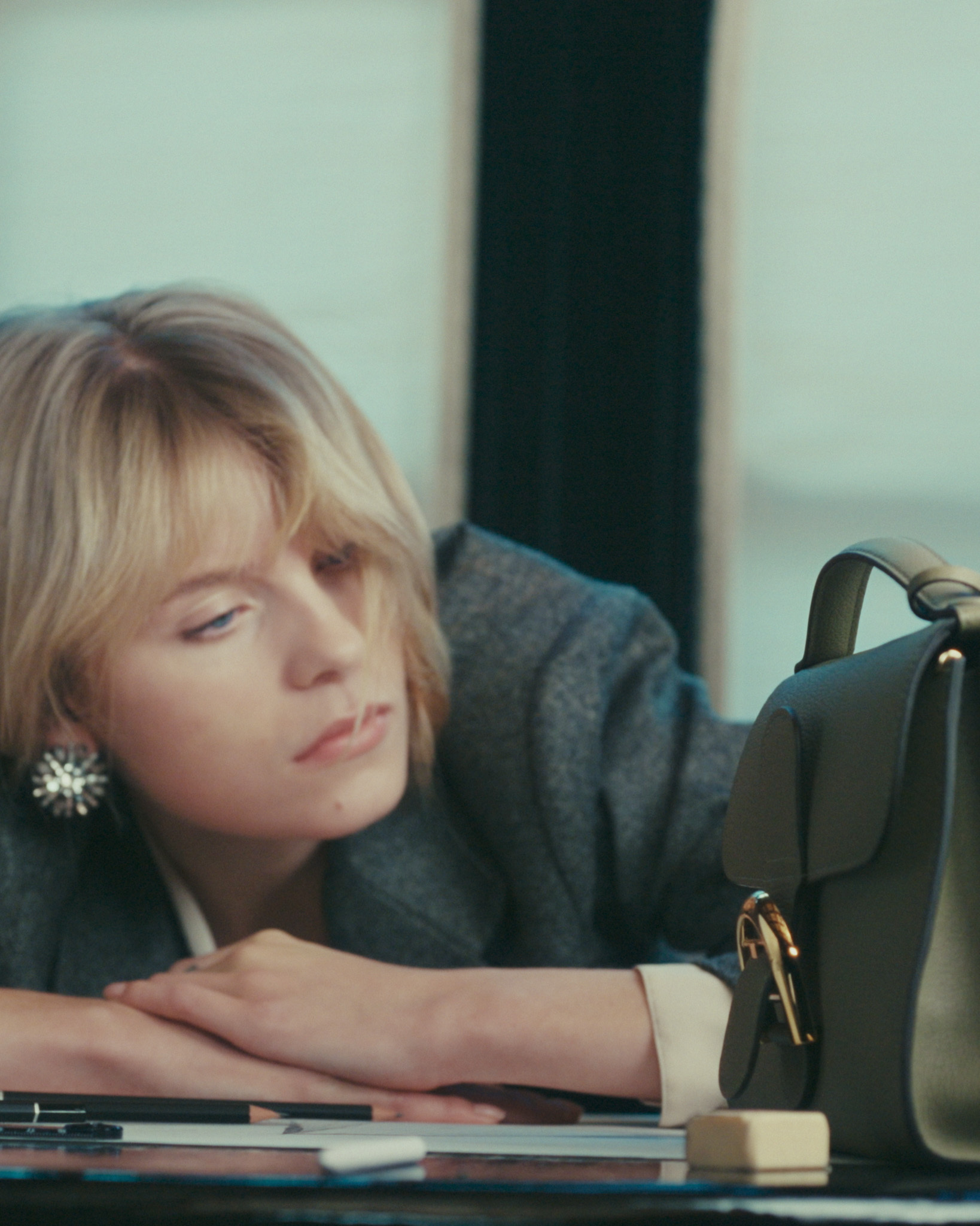 DELVAUX SS26 TEMPO S MOVIE STILL 08 1