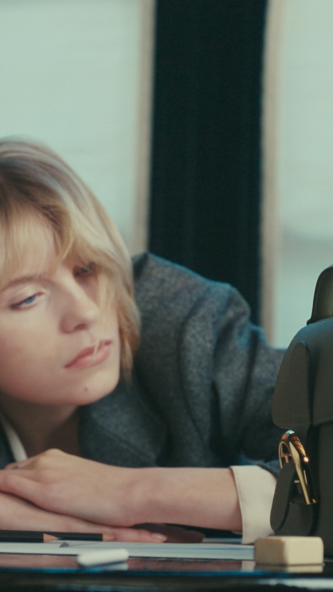 DELVAUX SS26 TEMPO S MOVIE STILL 08