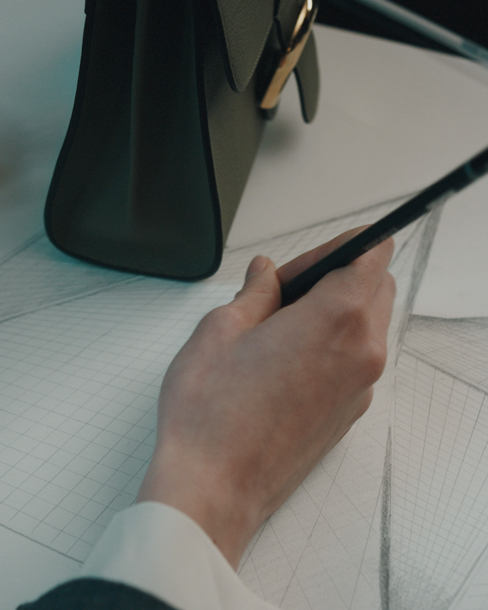 DELVAUX SS26 TEMPO S MOVIE STILL 13